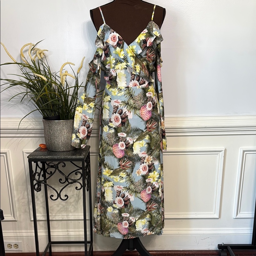 ❤️ NWOT H&M Tropical Wrap Cactus Cold Shoulder Pineapple Print Summer Dress 8
